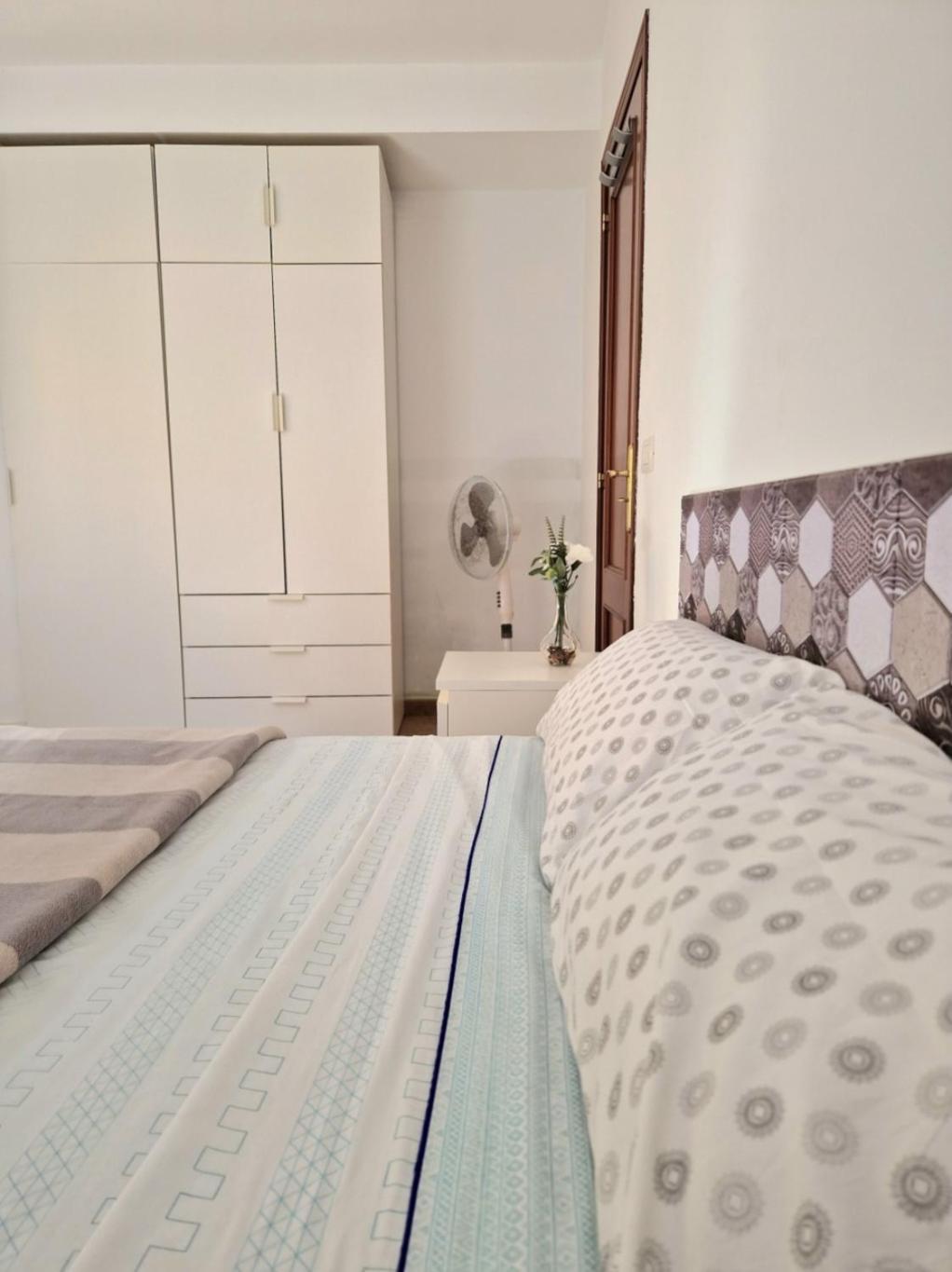 Spacious Independent Chalet Next The Airport - Sea San Isidro  Exterior photo